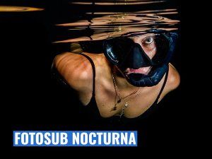fotografia submarina nocturna
